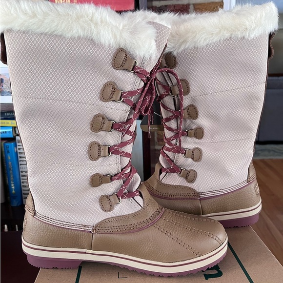 Gorgeous BNIB LL Bean Women’s Snow Boots - Picture 2 of 7